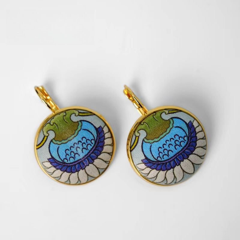 Firefly Glow Earring