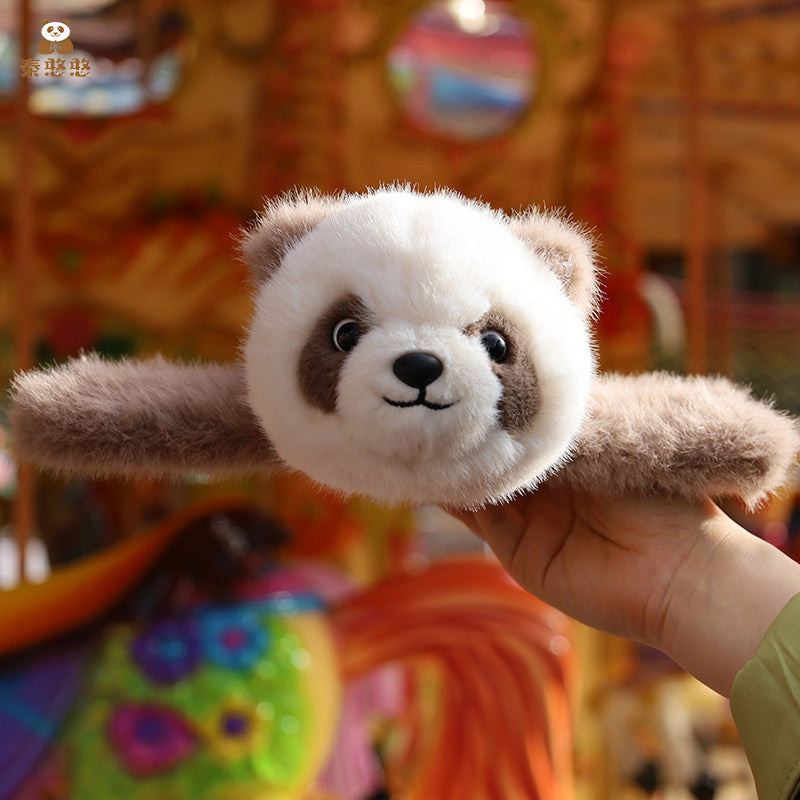 Qin Hanhan the giant panda Qizai plush toy slap bracelet
