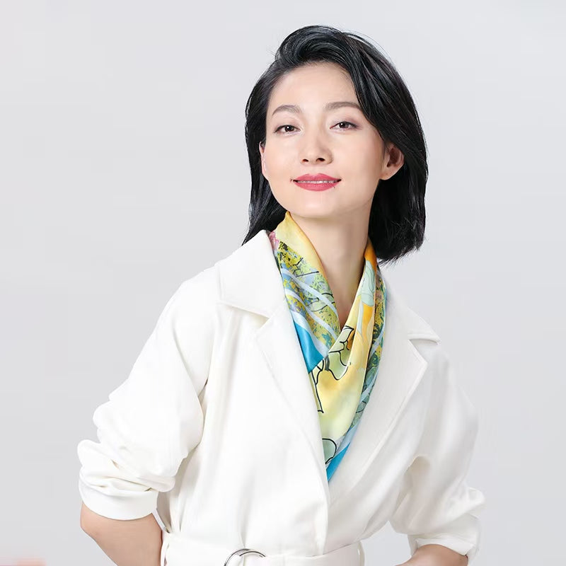 Flowers in full bloom and the moon in its full glory