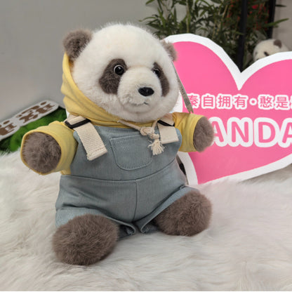 Qin Han-Han Adorable Hugging Pose